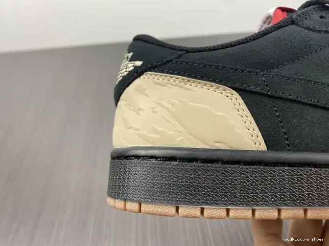 Carnivore DN3400-001 1 Jordan x Low Air SoleFly 0430